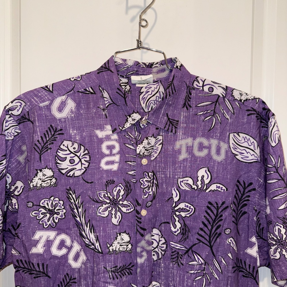 TCU Horned Frogs Shirt Men's L Wes and Willy Hawaiian Floral Button Down Purple